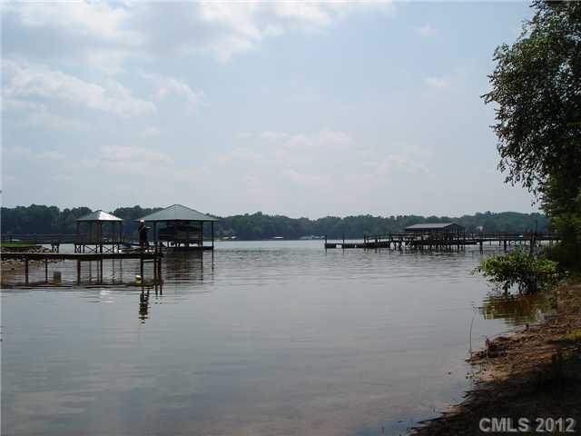 629 Kenway Loop, Mooresville, NC 28117