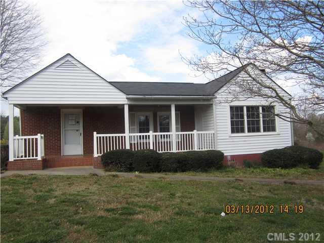735 Varnadore Rd., Salisbury, NC 28146