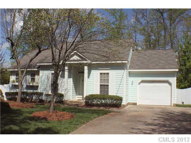 5638 Ebley Ln., Charlotte, NC 28227