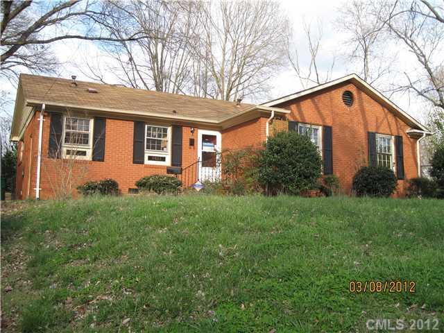 2017 Starbrook Dr., Charlotte, NC 28210