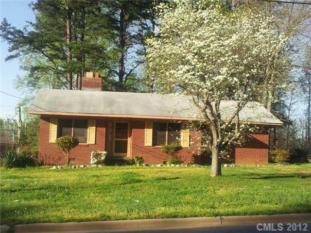 611 W Mclelland Ave., Mooresville, NC 28115