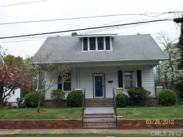 317 W Center Ave., Mooresville, NC 28115