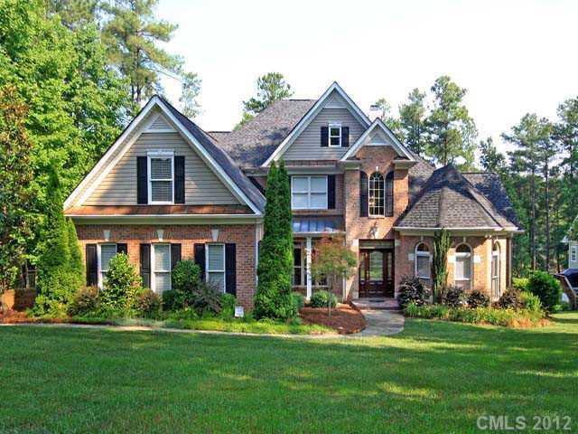 2513 Wellesbourne Ln., Sherrills Ford, NC 28673