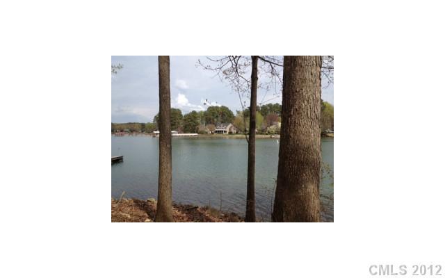 318 Beaten Path Rd., Mooresville, NC 28117