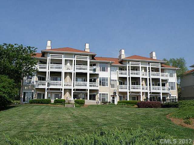 17919 Kings Point Dr. #C, Cornelius, NC 28031