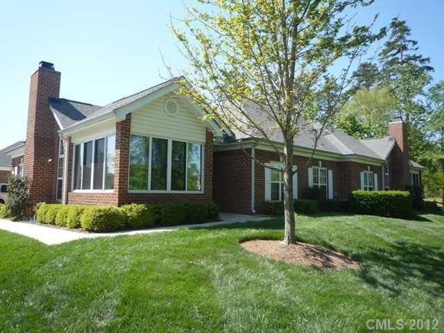 8729 Highland Glen Dr., Charlotte, NC 28269