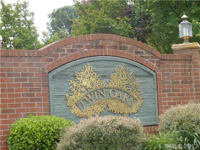 19961 Oak Leaf Cir., Cornelius, NC 28031