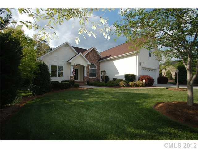 4818 Sagittarius Cir., Denver, NC 28037