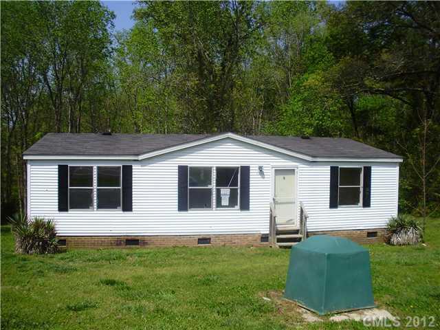 1975 Stanley Lucia Rd., Mount Holly, NC 28120