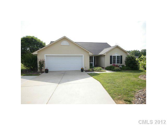 121 Brook Glen Dr., Mooresville, NC 28115