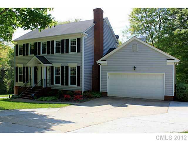 9301 Fairmead Dr., Charlotte, NC 28269