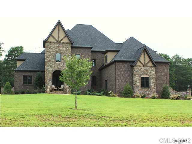 7092 Cobblefield Ln., Denver, NC 28037