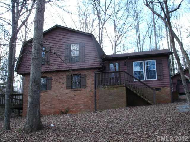 409 Gatewood Ln., Matthews, NC 28104