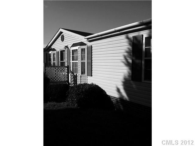 290 Milburn Dr., Salisbury, NC 28147