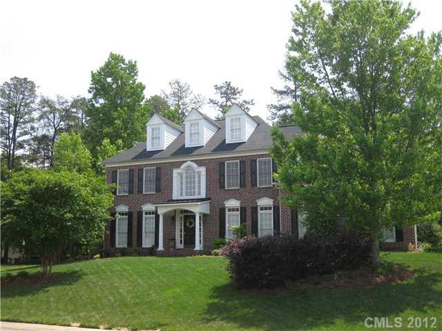 2303 Treymore Ln., Charlotte, NC 28262