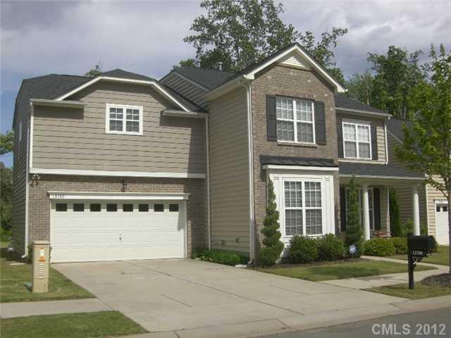 13700 Delstone Dr., Huntersville, NC 28078