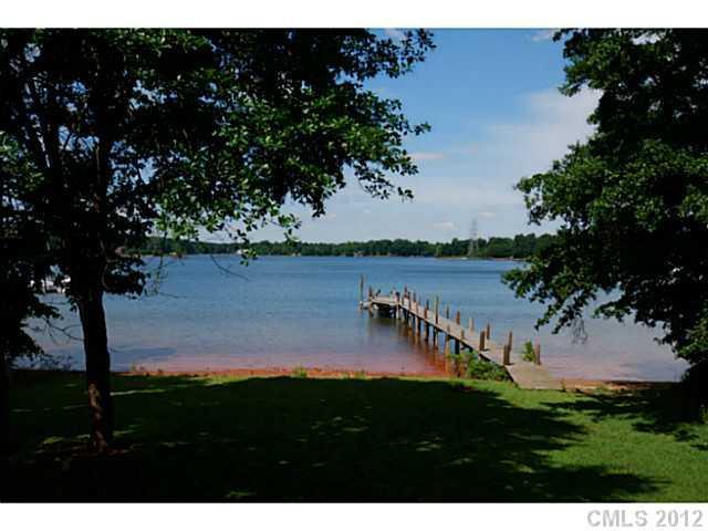 1911 Yacht Club Dr., Denver, NC 28037