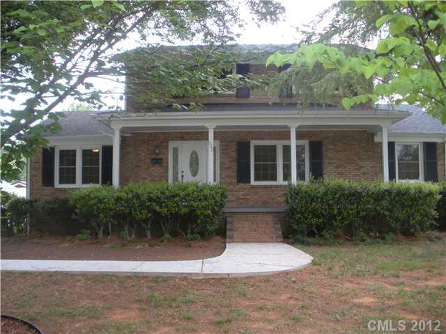 632 Mayflower Ave., Mooresville, NC 28115