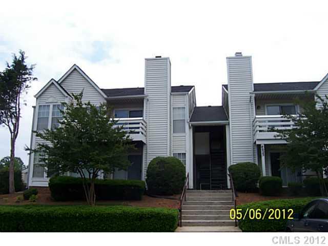 9623 Vinca Cir. #J, Charlotte, NC 28213