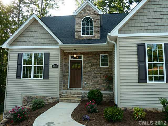 3717 Glen Meadows Dr., Denver, NC 28037