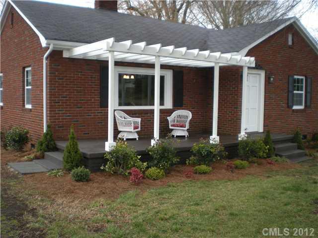 78 SW White St., Concord, NC 28027