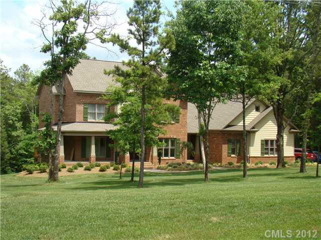9632 Earnhardt Lake Rd., Davidson, NC 28036