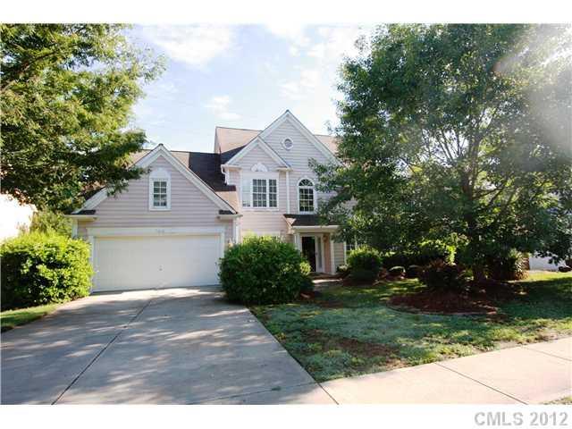7018 Ravencrest Dr., Charlotte, NC 28269