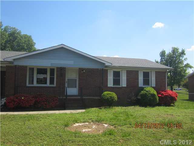 527 S Martin Luther King Jr Ave., Salisbury, NC 28144