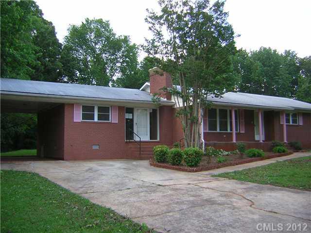 250 Briarwood Lake Dr., Salisbury, NC 28147