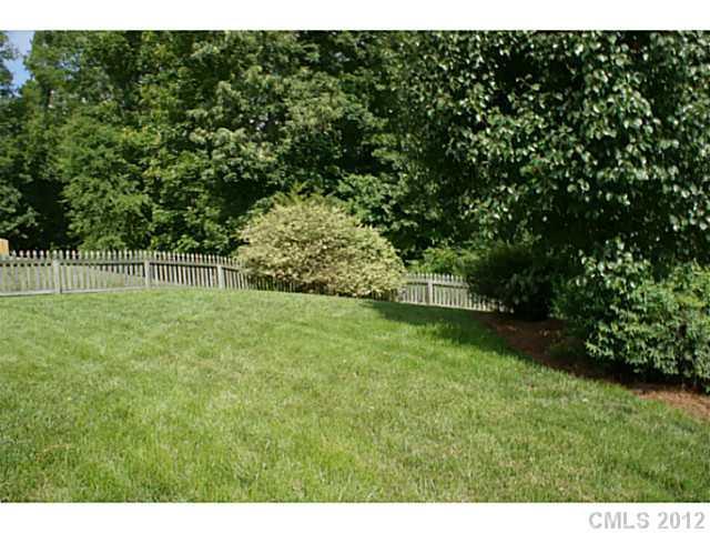 5931 Hidden Meadow Ln., Charlotte, NC 28269