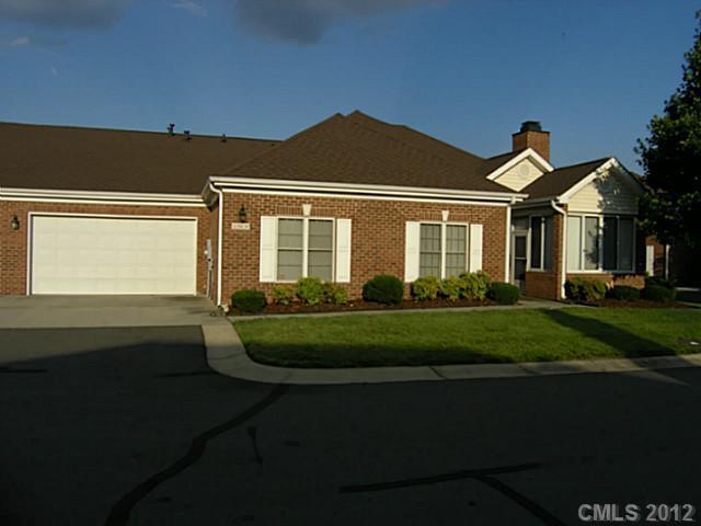 10909 Willow Crossing Dr. ##B-2, Charlotte, NC 28210