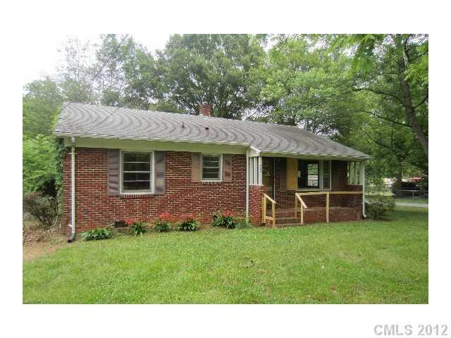 423 Toddville Rd., Charlotte, NC 28214