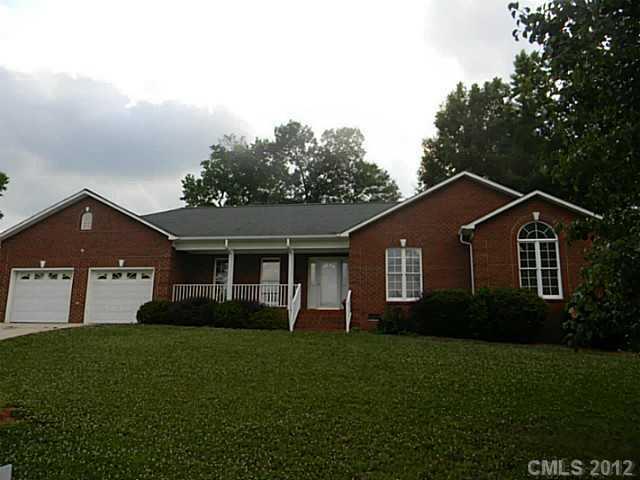 2427 Glenridge Dr., Gastonia, NC 28054