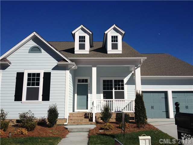 19030 Cypress Garden Dr., Davidson, NC 28036