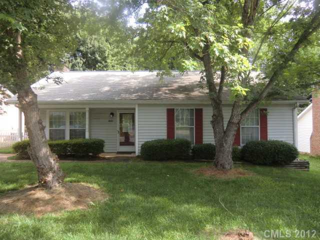 5923 Misty Way Ln., Charlotte, NC 28212