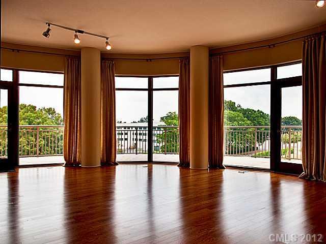 4620 Piedmont Row Dr. #513, Charlotte, NC 28210
