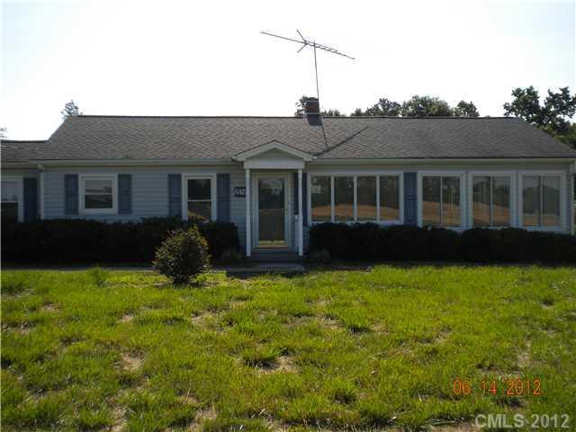 6922 Honey Bee Rd., Monroe, NC 28110