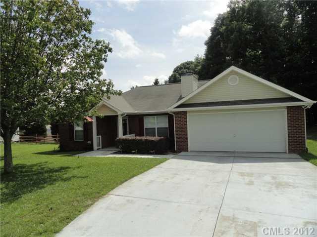 620 Emerson Dr., Mooresville, NC 28115