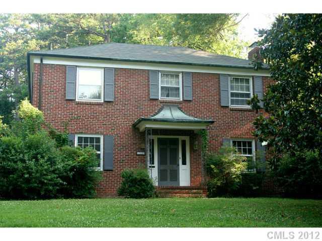 1326 W Queens Rd., Charlotte, NC 28207