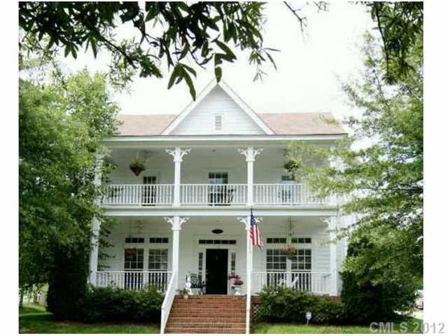 135 Fairview Ln., Davidson, NC 28036