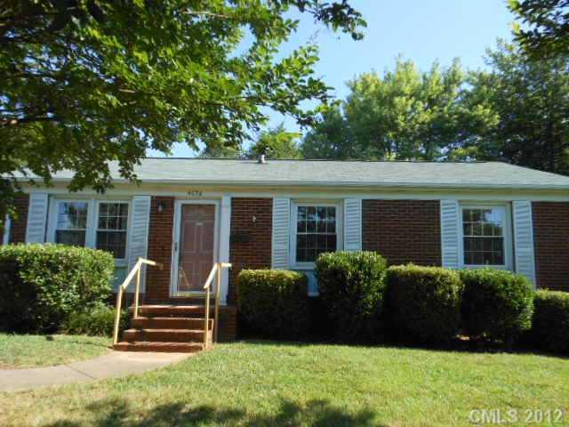 4658 Brooktree Dr., Charlotte, NC 28208