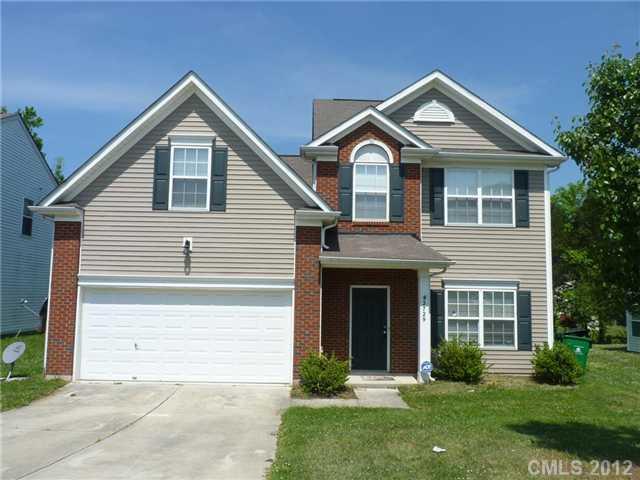 2729 Forest Grove Ct., Charlotte, NC 28269