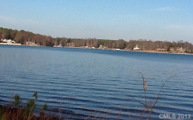 7723 Harbor Ln., Denver, NC 28037