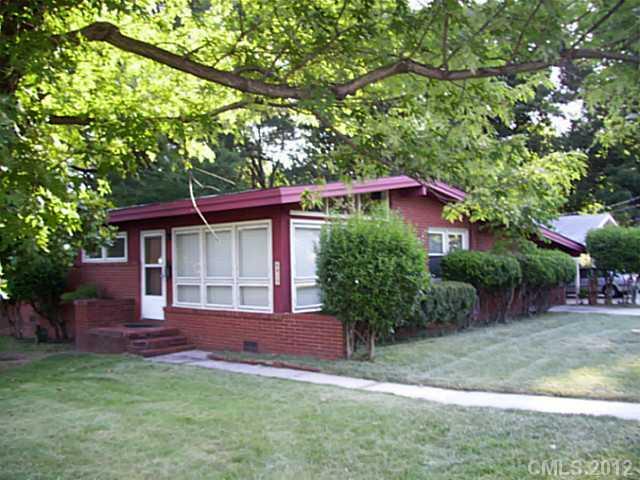 6047 Ingleside Dr., Charlotte, NC 28210