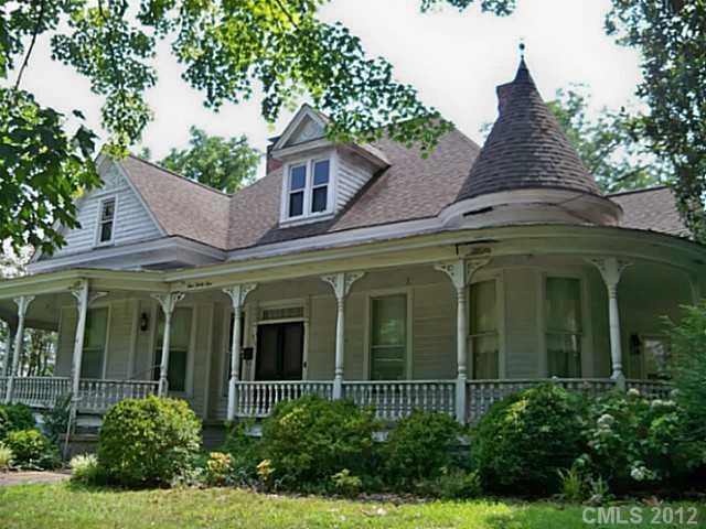 131 N Elm St., Statesville, NC 28677