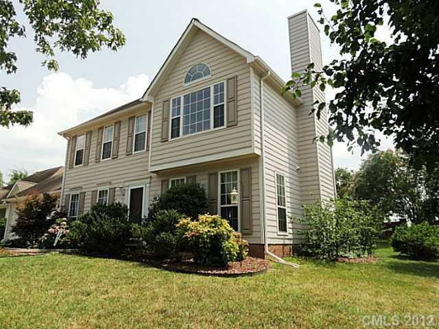 4037 Huntmeadow Dr., Charlotte, NC 28269