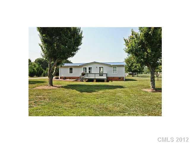 140 Gracie Ln., Mooresville, NC 28115