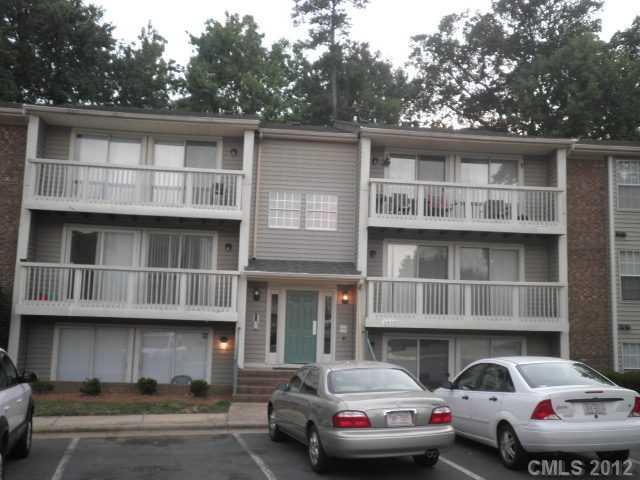 1610 Arlyn Cir. #G, Charlotte, NC 28213