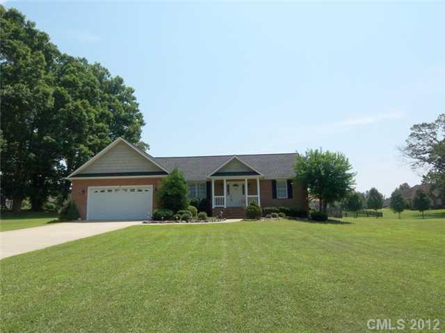 384 Seven Springs Loop, Statesville, NC 28625