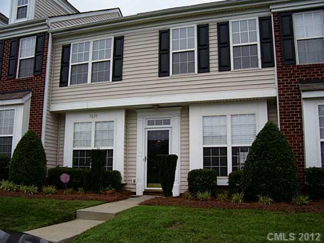 7631 Bluff Point Ln., Denver, NC 28037